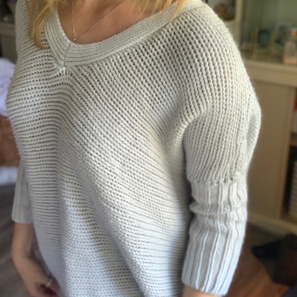 Cute knitted sweater dress - Picture 2 of 4